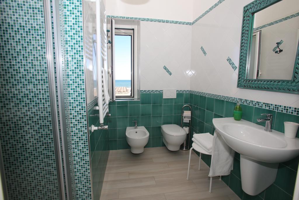 Le Nereidi Beb Bed & Breakfast Margherita Di Savoia Phòng bức ảnh